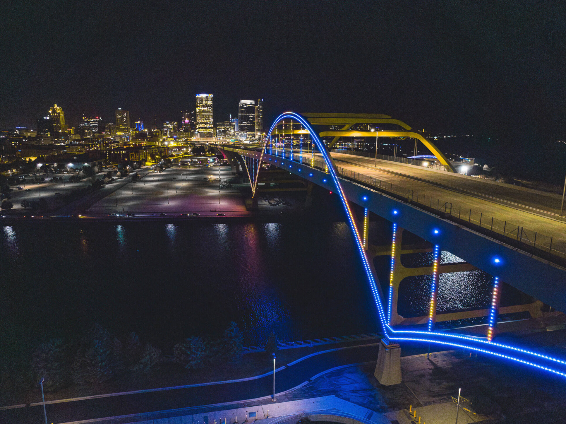 Front-Room-Studios-Photo-Video-Photography-Milwaukee-Best-Commercial-Branding-Professional-recap-year-in-review-events-wisconsin-mps-baird-potawatomi-gala-msoe-headshots-mam-art-drone-hoan