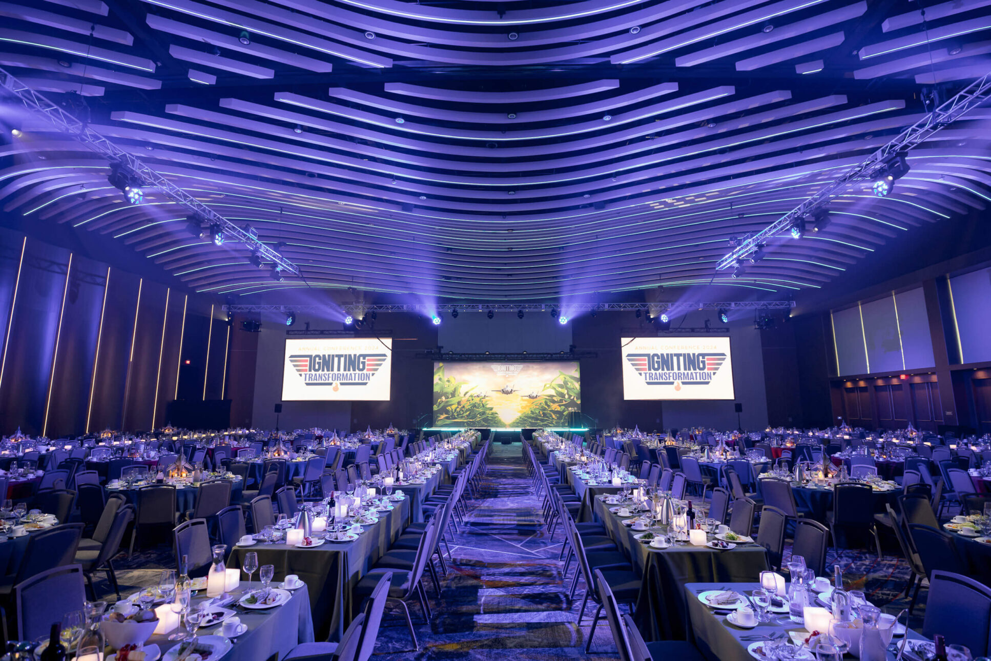 Front-Room-Studios-Photo-Video-Convention-Milwaukee-Baird-Center-Event-LBGTQ-Friendly-underwood-gala-ballroom-interior-lighting