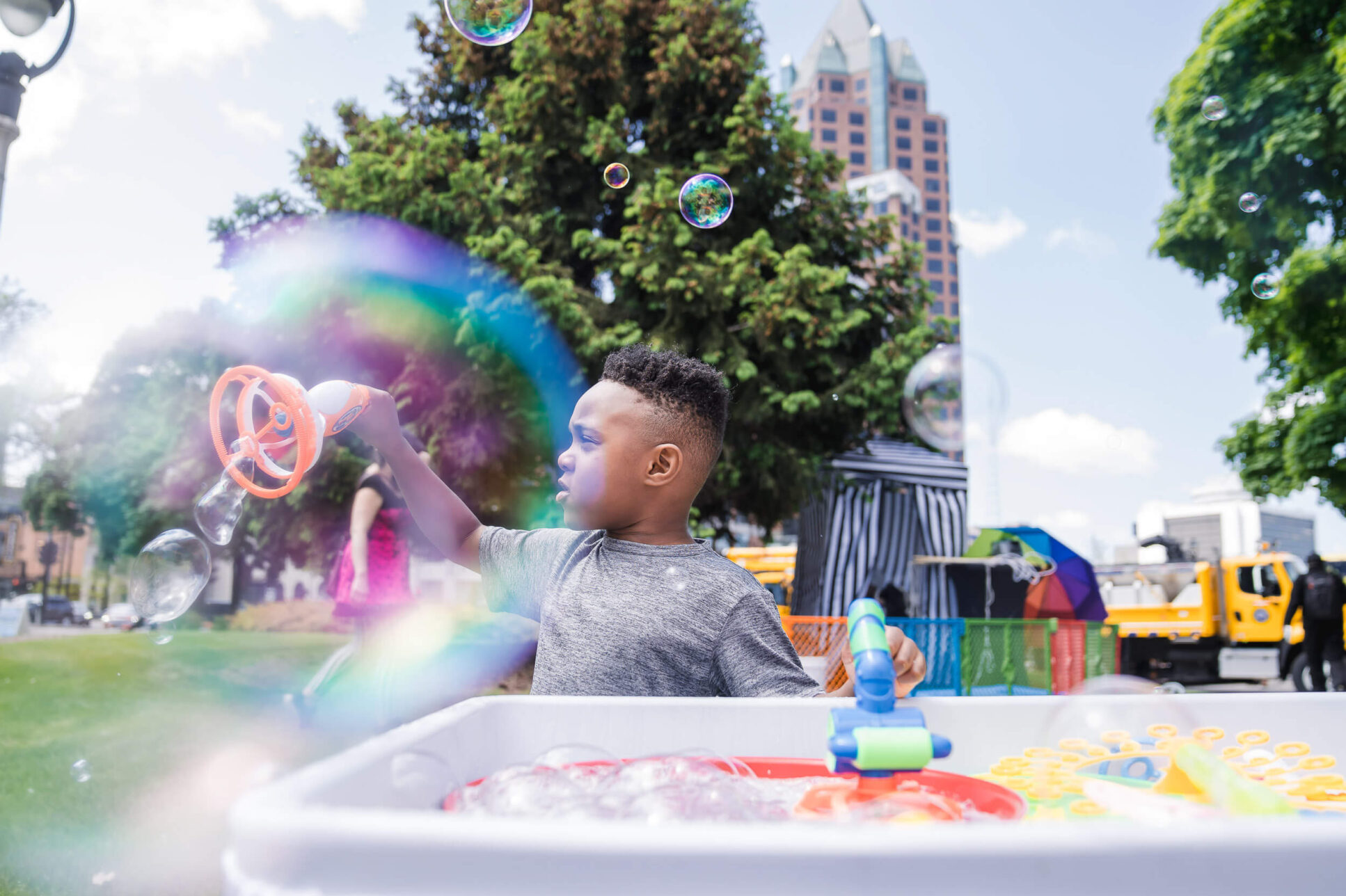 Front-Room-Studios-Photo-Video-Photography-Milwaukee-Best-Commercial-Branding-Professional-Campaign-Advertising-Kids-Bubbles-021