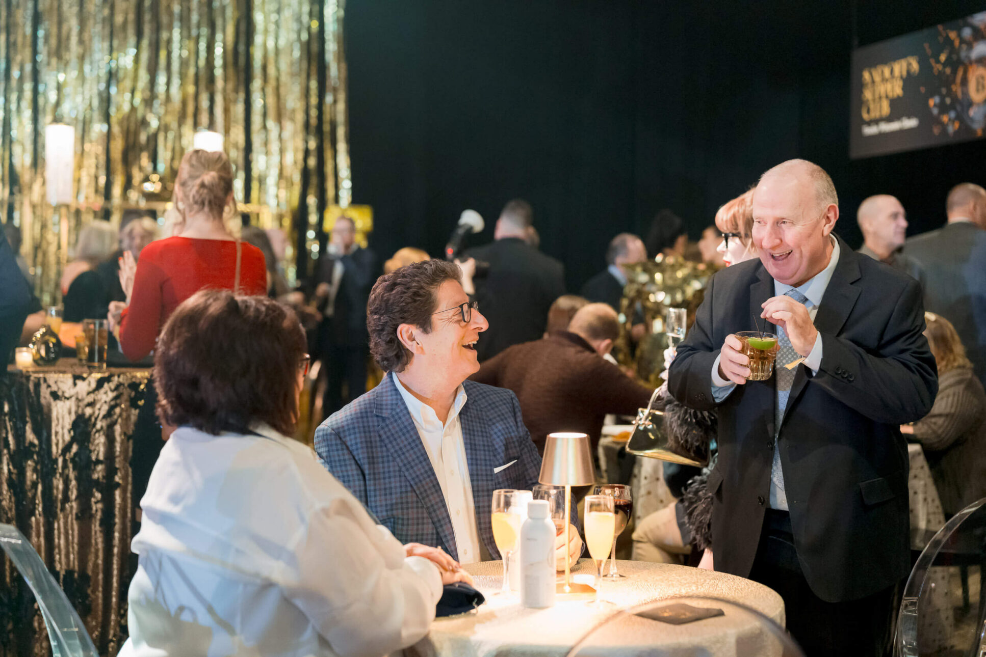 badger-liquor-90th-anniversary-milwaukee-event-photography-front-room-studios-guests