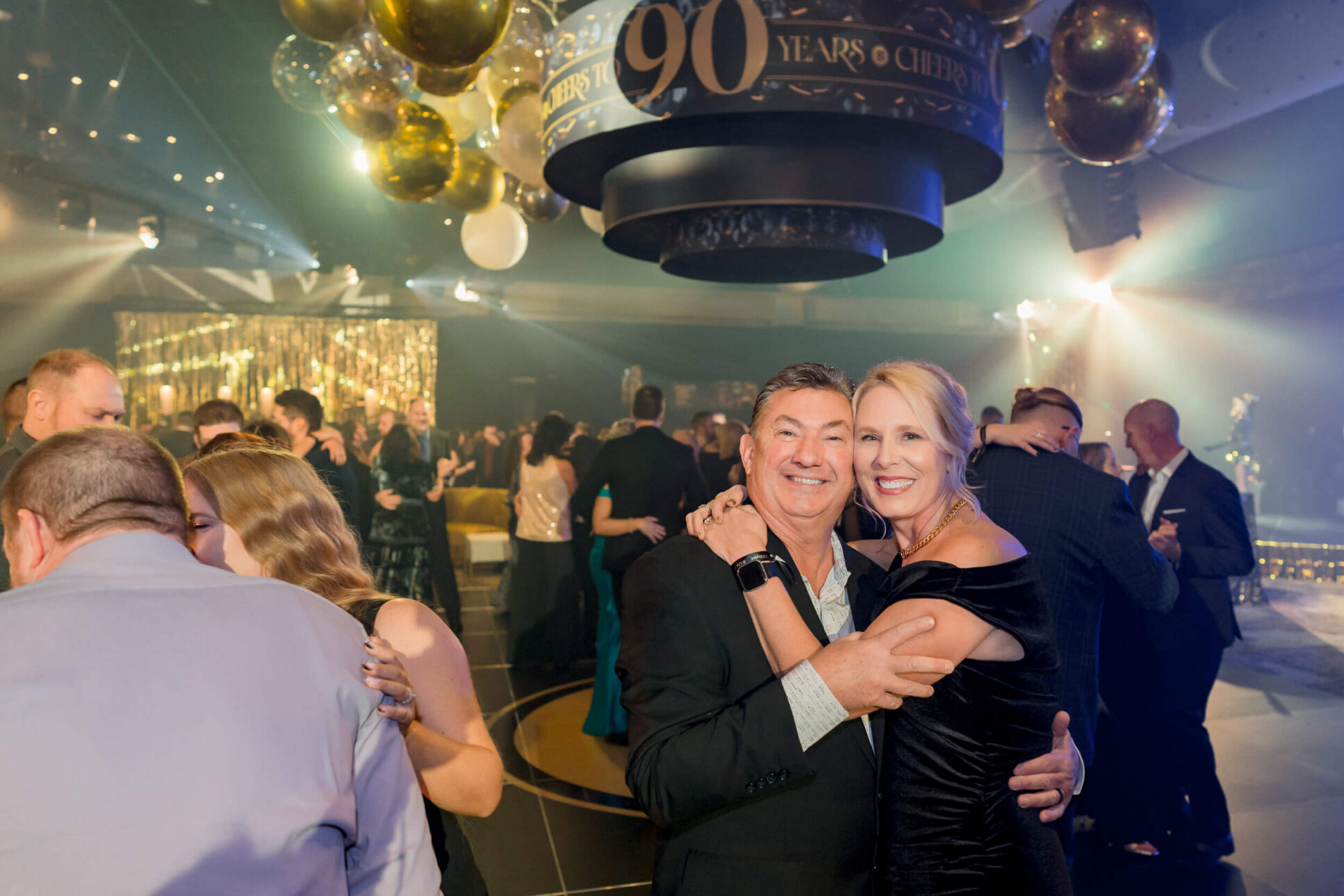 badger-liquor-90th-anniversary-milwaukee-event-photography-front-room-studios-celebrate