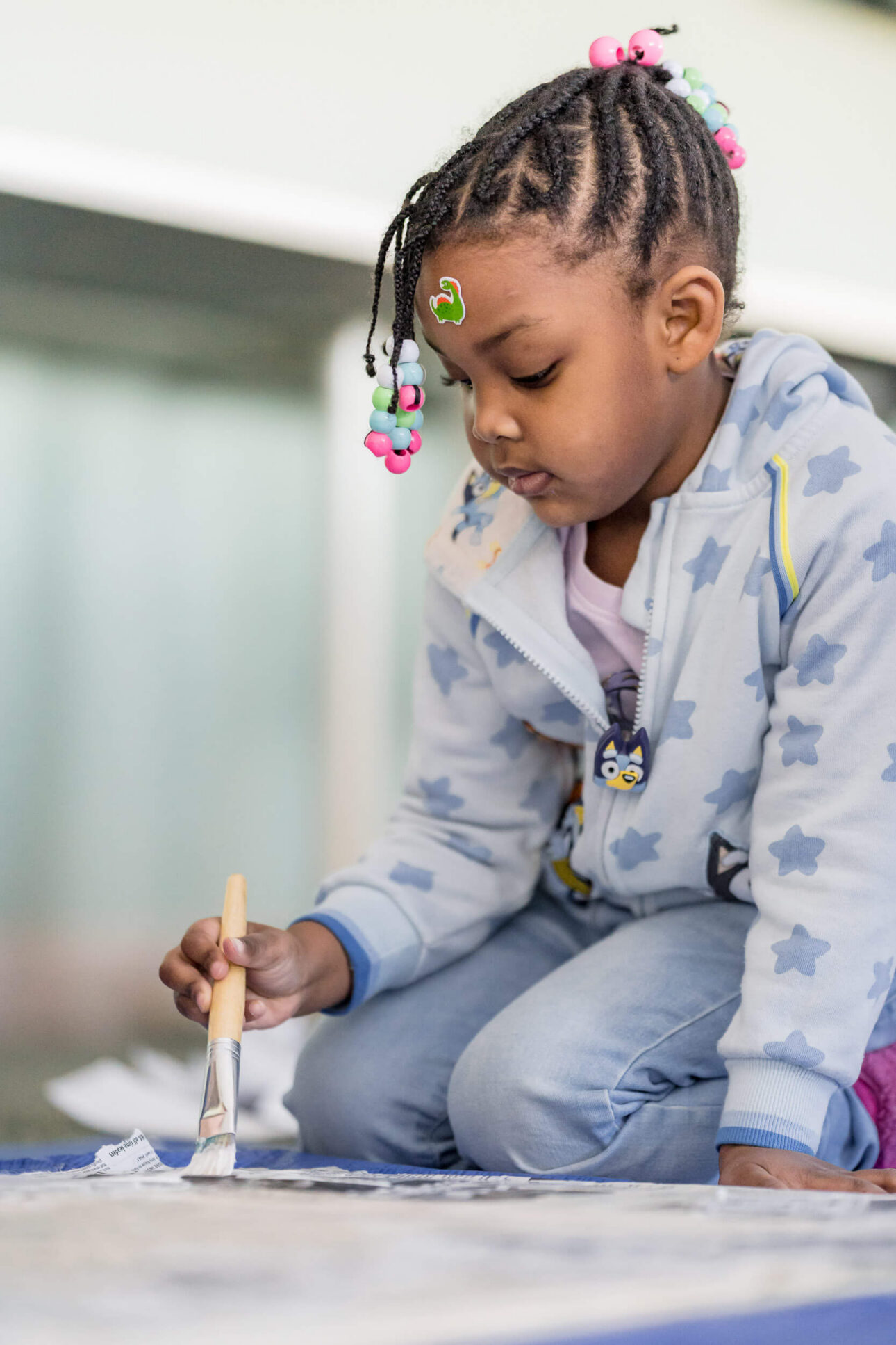 guided-candid-nonprofit-photography-milwaukee-crafts